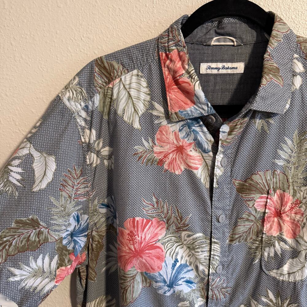 Tommy Bahama Men's Floral Print Short Sleeve Button Up Shirt Size Large